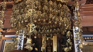 弥山山頂に行く途中にあるお堂