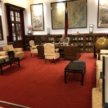 執務室などが再現されています