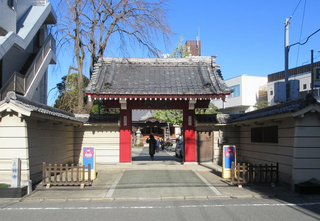 歴史を感じる建造物が残っています