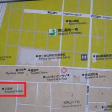 玉窓寺は、青山霊園の北側にあります。龍谷寺の向かいになります