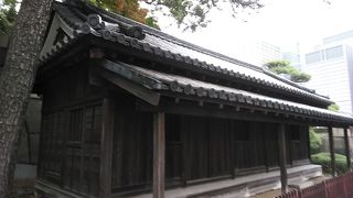 大手門のすぐそばにある昔の番所