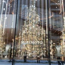 以前のツリーが好きですが