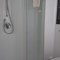 ボディーシャンプー、バスタオルありました。