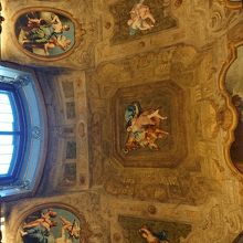 エロイカホールの天井画