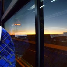 はじめてのバスから見る夜明け風景