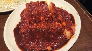 テーブルのネギをかけていただくとおいしいです。