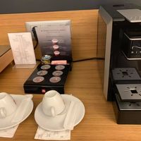客室に備え付けのエスプレッソマシン