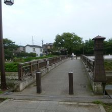 南浅川に架かる橋；古道橋