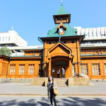 ロシア風木造建築の楽器博物館