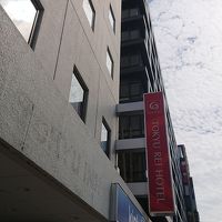 こちらの看板が目印です。