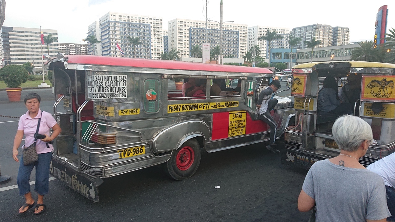 ローカル交通機関
