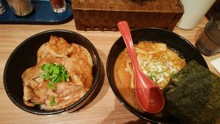 豚丼もいただけるラーメン屋さん