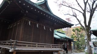 静かで落ち着いた境内でした