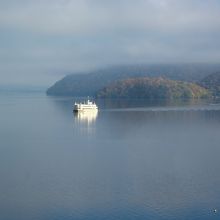 朝の神秘的な景観…