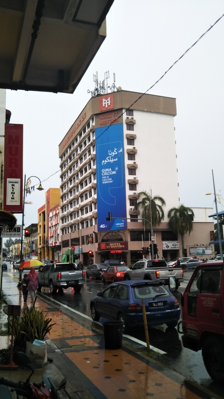 かなり目立つ建物。