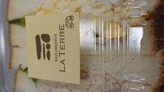 京葉ストリート内のパン屋さん