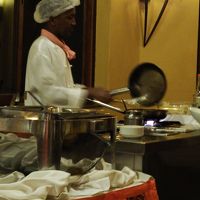 夕食ではパスタを作ってくれます