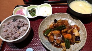 和定食が美味しい