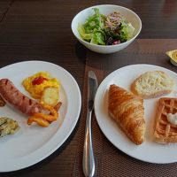 沖縄の食べ物も多く、美味しくて種類も多いブッフェ。