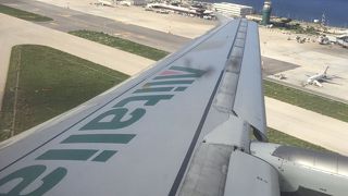 市内に向かうのにバスが便利