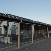 情報コーナーの建物。ちょっと古い