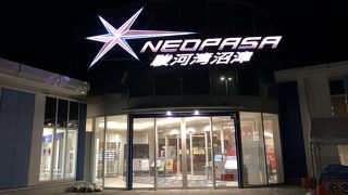 明け方行くとたくさんの仮眠しているであろう車が