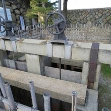 開閉ハンドルがついた近代的なものになっていました