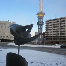 こんな作品が設置されているとは知りませんでした…。