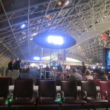 ターミナル２F出発