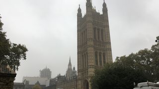 将来のイギリスの命運を決める場所