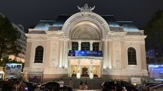 夜のライトアップがとても美しい