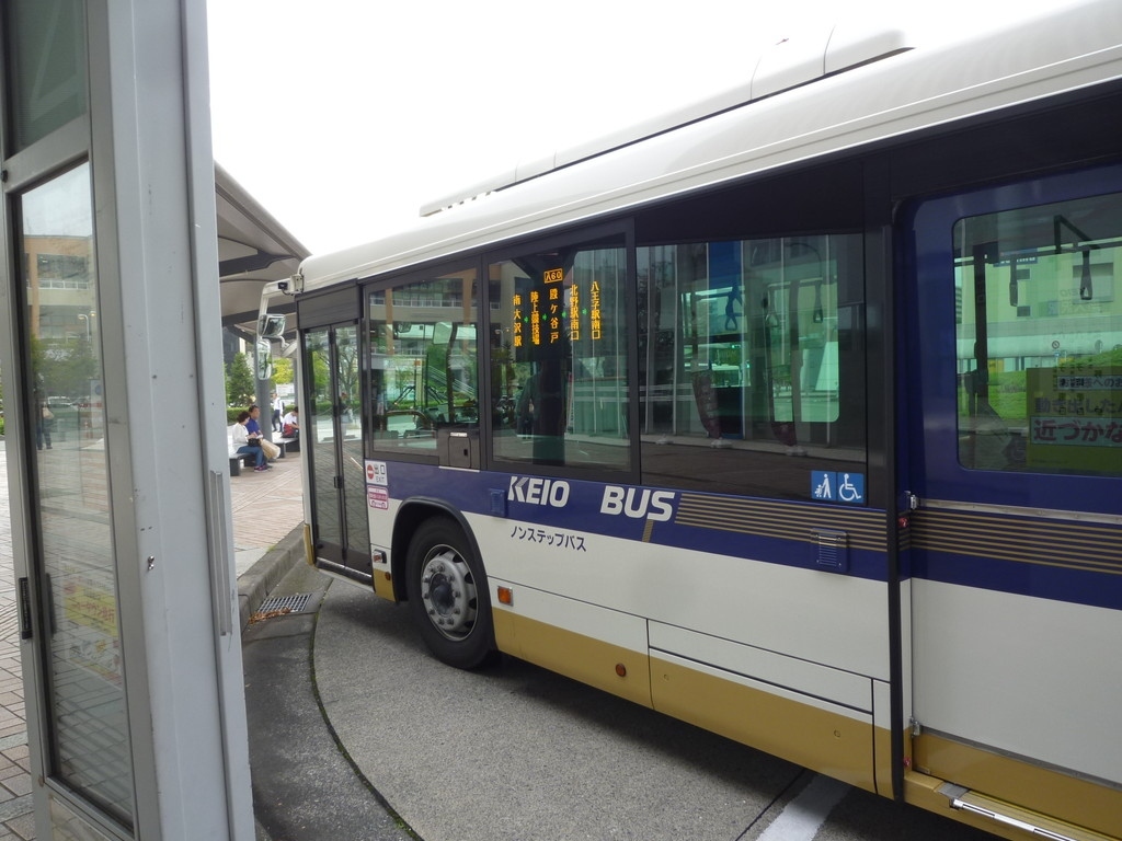 南大沢駅前から八王子までのバス