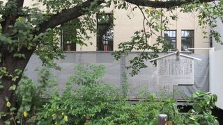 木屋町通り四条上る、にあります