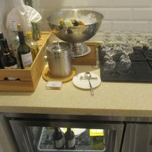 上海虹橋空港 日本航空 国際線ビジネスラウンジ (B11番ゲ