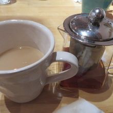 紅茶を飲みました