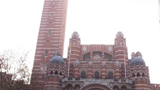 ビクトリア駅近く