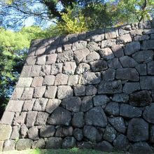 西桔橋(南西)方向の石垣