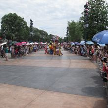 ディズニー パレード (米奇童話専列)