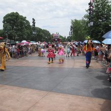 ディズニー パレード (米奇童話専列)