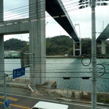 左が尾道大橋、右が新尾道大橋