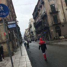 天気が悪かったので人も少なめ