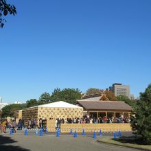 南西方向からの様子