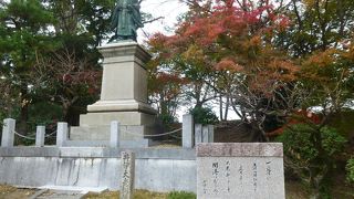 今は、開国促進の偉人です