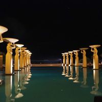 夜のメインプール