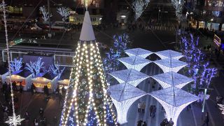 令和元年のJR博多シティのイルミネーションは新シンボルタワーがお目見え!!