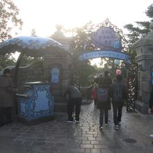 アリス イン ワンダーランド メイズ