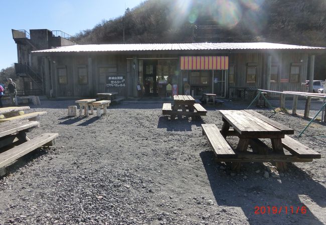 鳥居峠にあるレストランで峠からの眺めが最高！