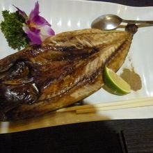 鯵の塩焼き、パサパサ