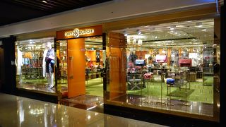 トリーバーチ (台北リージェントガレリア店)