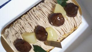 マロンロールケーキ